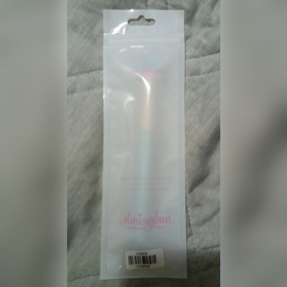 NIB SlMissGlam Rainbow Eye Fluffy Crease Brush - Picture 4 of 4